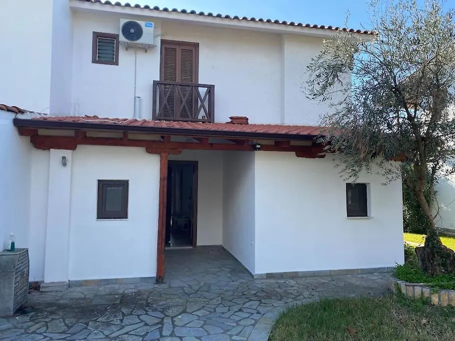 Private Beach Front Maisonette 3 Bedroom Mikiverna Kalyves Polygyrou 0*,  Grecia