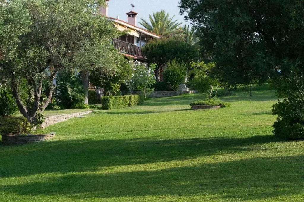 Case de vacanță Private Beach Front Maisonette 3 Bedroom Mikiverna Kalyves Polygyrou Grecia